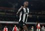 Newcastle vence o Arsenal e abre vantagem na semifinal da Copa da Liga Inglesa