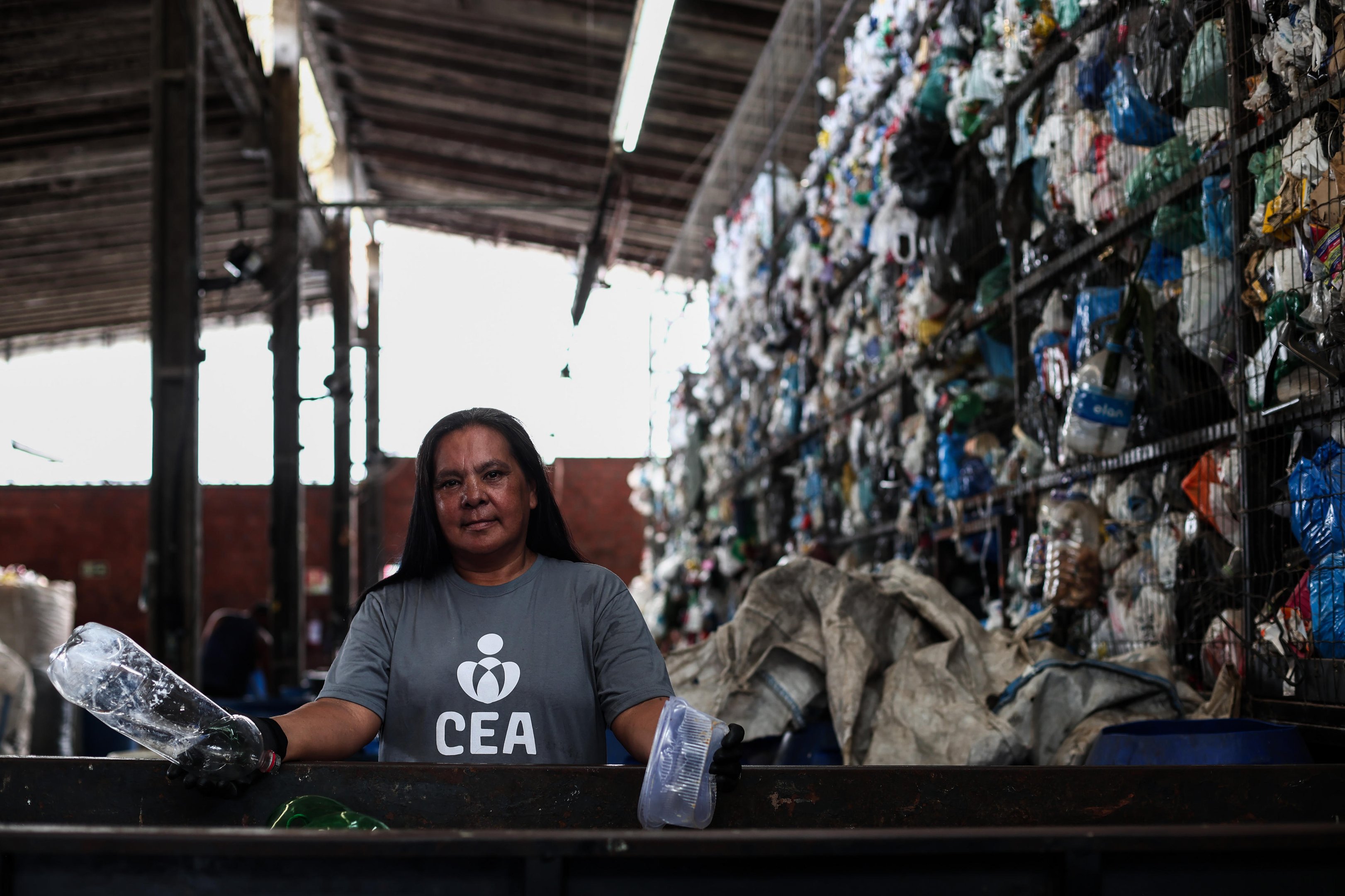 Bandeja de pl&aacute;stico: entenda por que h&aacute; materiais recicl&aacute;veis que n&atilde;o s&atilde;o reciclados