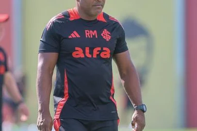 Roger Machado em treino do Inter<!-- NICAID(16019772) -->
