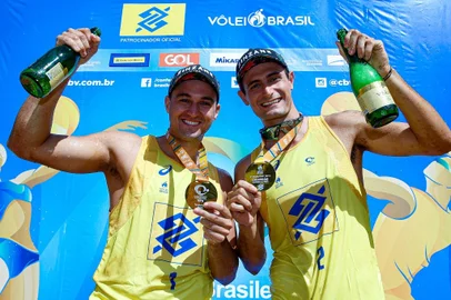 George e André Stein, vôlei de praia