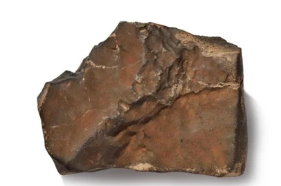 O maior fragmento de Marte já encontrado na Terra, um meteorito de 24,67 quilos identificado oficialmente pelo código NWA 16788, será leiloado pela Sothebys, em Nova York (EUA), no dia 16 de julho. A expectativa da casa de leilões é arrecadar até US$ 4 milhões (cerca de R$ 21,8 milhões) com o negócio.<!-- NICAID(16072290) -->