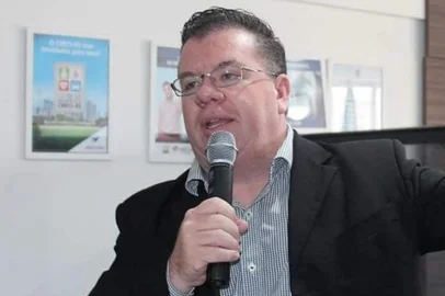 Morreu no dia 9 de janeiro, aos 50 anos, Rafael Paganini, diretor executivo do Consórcio dos Municípios da Região Metropolitana de Porto Alegre (Granpal), servidor do município de Guaíba e presidente estadual do partido Solidariedade. Ele estava em São Paulo a trabalho, onde sofreu um infarto.<!-- NICAID(16204053) -->