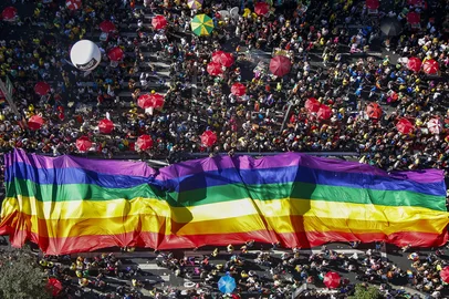 Aerial view of the 28th Gay Pride Parade in Sao Paulo, Brazil, taken on June 2, 2024. (Photo by Miguel SCHINCARIOL / AFP)<!-- NICAID(15779020) -->