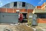 Após término do rescaldo em empresa incendiada, escola passará por vistoria nesta segunda em Canoas