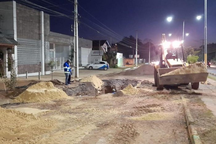 Conserto de adutora em São Leopoldo / Divulgação