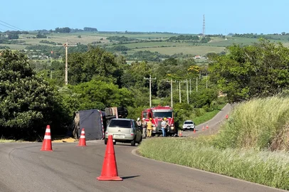 Mãe e filho morrem em acidente de trânsito na RS-149, em Restinga Sêca.<!-- NICAID(15993810) -->