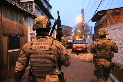 PORTO ALEGRE, RS, BRASIL, 22/06/2022- Operação combate facções do RS e de SP que movimentaram R$ 347 milhões em um ano. Foto: Ronaldo Bernardi / Agencia RBS<!-- NICAID(15129554) -->