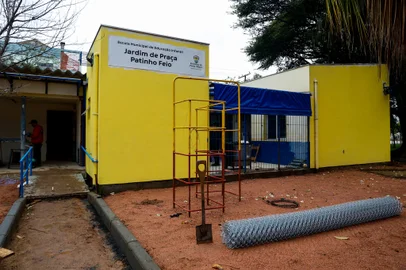 PORTO ALEGRE, RS, BRASIL, 08.08.2024: Escolas atingidas pela enchente são apadrinhadas por empresas na capital. Na foto a Escola EMEI Patinho Feio, localizada no bairro São Geraldo. Foto: Camila Hermes/Agencia RBS<!-- NICAID(15835781) -->