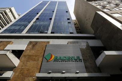 PORTO ALEGRE, RS, BRASIL, 23-09-2016: Sede do Badesul, agência de fomento vinculada à Secretaria de Desenvolvimento Econômico, Ciência e Tecnologia do RS, na região central. (Foto: Mateus Bruxel / Agência RBS)<!-- NICAID(12459515) -->