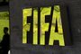 (FILES) This file picture taken on May 30, 2015 shows the FIFA logo outside the world football governing body's headquarters in Zurich. Swiss authorities arrested several football officials in a fresh wave of dawn raids early on December 3, 2015 in a dramatic widening of the FIFA corruption scandal, the New York Times reported. AFP PHOTO / FILES / FABRICE COFFRINI / AFP / FABRICE COFFRINIEditoria: SPOLocal: ZurichIndexador: FABRICE COFFRINISecao: soccerFonte: AFPFotógrafo: STF<!-- NICAID(11863878) -->