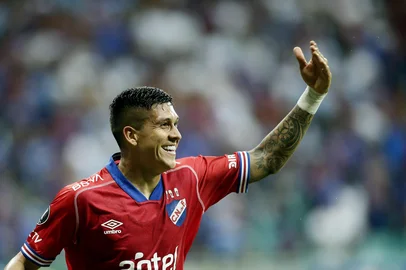 Nacional's Colombian defender #29 Julian Millan celebrates after scoring a goal during the Copa Libertadores group stage football match between Brazil's Bahia and Uruguay's Nacional at the Arena Fonte Nova stadium in Salvador, state of Bahia, Brazil, on May 7, 2025. (Photo by Arisson MARINHO / AFP)<!-- NICAID(16037484) -->