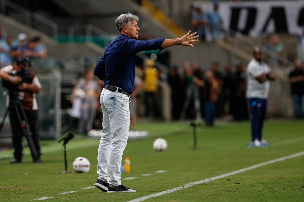 Grêmio realiza última oferta para renovar com Renato Portaluppi
