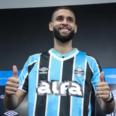 Apresentação Wagner Leonardo e Lucas EstevesRS - EVENTOS - 18/02/2025 - Apresentação Wagner Leonardo e Lucas Esteves - FOTO: CAROLINE MOTTA/GRÊMIO FBPA<!-- NICAID(15978795) -->