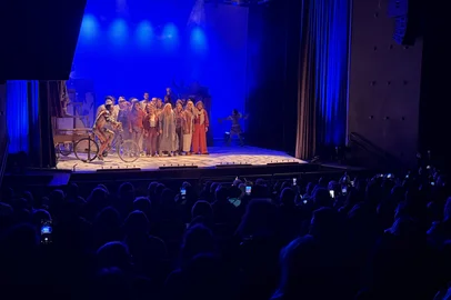 Vitor Nunes / Divulgação Instituto Banrisul Cultural e a CUFA levam comunidade periférica para assistir o espetáculo Pagliacci, da Companhia de Ópera do Rio Grande do Sul com participação do Grupo Tholl.<!-- NICAID(16345892) -->