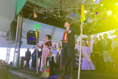 Chegada e acendimento da Chama Crioula no Acampamento Farroupilha em Porto Alegre<!-- NICAID(16119107) -->