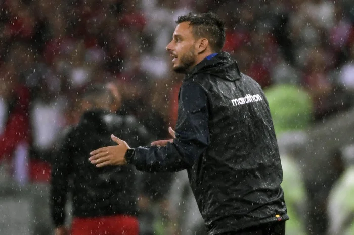 Douglas Shineidr / AFP