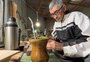 Gepeto dos Pampas: conheça um especialista em fabricar brinquedos de madeira