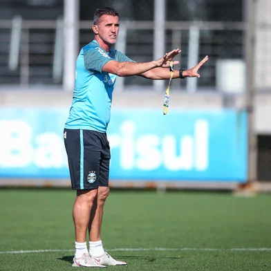 O técnico Vagner Mancini comanda treino do Grêmio no CT Luiz Carvalho.<!-- NICAID(14927262) -->
