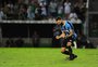 Vitória faz proposta por zagueiro do Grêmio