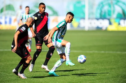 CAXIAS DO SUL, RS, BRASIL, 11/07/2021. Juventude x Atlético-GO, jogo válido pela 11ª rodada da série A do Campeonato Brasileiro e realizado no estádio Alfredo Jaconi. (Porthus Junior/Agência RBS)<!-- NICAID(14831682) -->
