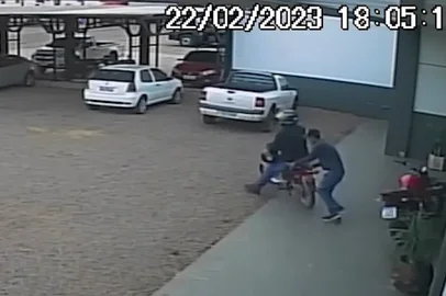 Flagrante assalto a TransGizéria, em Itaqui, na Fronteira Oeste