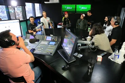 Porto Alegre, RS, Brasil, 13/09/2022 - Atleta do Internacional, Pedro Henrique, na Rádio Atlântida - Foto: Ronaldo Bernardi/Agência RBS<!-- NICAID(15204640) -->