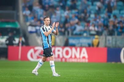 RS - FUTEBOL/CAMPEONATO BRASILEIRO 2022/GREMIO X TOMBENSE - ESPORTES - Lance da partida entre Gremio e Tombense disputada na tarde deste sabado, na Arena do Gremio, em partida valida pela Campeonato Brasileiro 2022. FOTO: LUCAS UEBEL/GREMIO FBPANa foto: Lucas Leiva