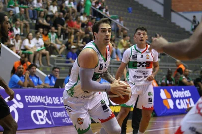 Caxias Basquete venceu o Osasco pelo NBB 2025/26 e conquistou a Taça Farroupilha.<!-- NICAID(16230429) -->