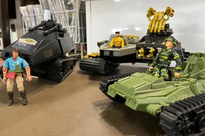 Brinquedo antigo para venda na Casa do Cacaredo, em Porto Alegre<!-- NICAID(15566219) -->