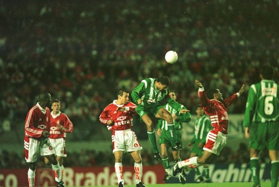 Inter 0 x 4 Juventude - Copa do Brasil 1999 - Semi-final no Estádio Beira-rio.ENVELOPE: 238307<!-- NICAID(5477588) -->