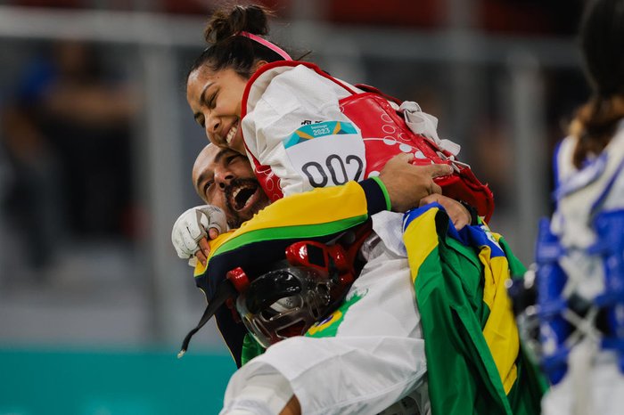 Ana Patrícia / B,Divulgação