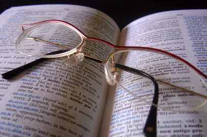 DicionárioFonte: 5165173<!-- NICAID(14544034) -->