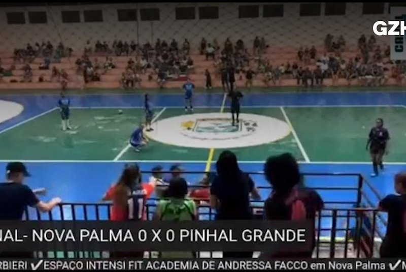 Suposta agressão ocorreu durante Interseleções de Futsal Feminino, disputado no último sábado (18), no Ginásio Municipal de Pinhal Grande. Servidor do município de Pinhal Grande foi exonerado - Foto: Reprodução<!-- NICAID(15381448) -->