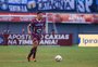 Bola parada e experiência para a disputa de vaga com o Grêmio: meia do Caxias projeta jogo na Arena  