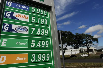 PORTO ALEGRE,RS,BRASIL.2021,03,09.Aumento dos combustíveis nos postos de gasolina de Porto Alegre.(RONALDO BERNARDI/AGENCIA RBS).<!-- NICAID(14730922) -->