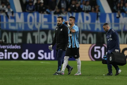 PORTO ALEGRE, RS, BRASIL, 12-06-2025: Grêmio recebe Corinthians pela 12ª rodada do Campeonato Brasileiro 2025, na Arena Porto-Alegrense. O tricolor vem de duas vitórias seguidas no campeonato e busca manter o bom momento na véspera da parada para o Mundial de Clubes. Foto: Renan Mattos/Agência RBS<!-- NICAID(16058691) -->