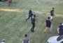 Policial que apitava jogo da Terceirona saca arma para torcedor em Rio Grande; veja o vídeo