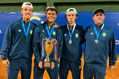 Equipe brasileira campeão do sul-americano juvenil de tênis.