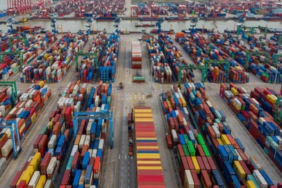 Porto de Xangai, na China<!-- NICAID(15317534) -->