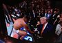 Lutador brasileiro nocauteia russo no UFC 327 e comemora com Donald Trump; veja vídeo