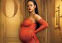 Rihanna posa grávida para capa de revista e fala sobre visual: "Esta fase deve ser comemorativa"