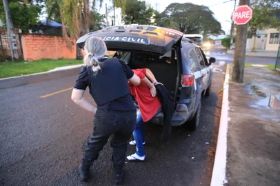 PORTO ALEGRE, RS, BRASIL, 10/08/2023-Operação da Polícia Civil sobre investigação envolvendo os crimes de fraude eletrônica (estelionato), lavagem de dinheiro e organização criminosa, cujos investigados residem na Região Metropolitana de Porto Alegre, em sua maioria em Canoas.Foto: Ronaldo Bernardi / Agencia RBS<!-- NICAID(15506406) -->