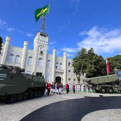 Corpo de Fuzileiros Navais comemoram 2017 anos com apresentação de novos equipamentos e armas<!-- NICAID(15990924) -->