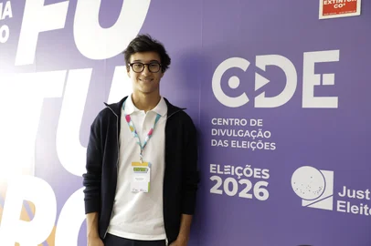 "Tirei meu título e percebi que não tinha informação para dar um voto consciente": estudante de 16 anos cria site que descomplica a política<!-- NICAID(16366071) -->
