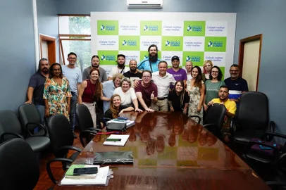 Após se reunirem com o prefeito de Passo Fundo, artistas avaliam como positivo encontro  <!-- NICAID(15688352) -->