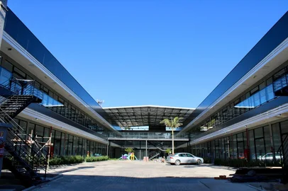 Life Open Mall<!-- NICAID(16180039) -->