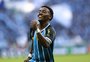 Mec celebra primeiro gol pelo Grêmio e sinaliza posição preferida em campo: “Tenho essa facilidade”; veja vídeo