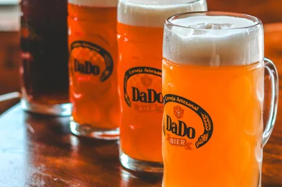 Food Hall Dado Bier, Cerveja, Oktoberfest, Comida Alemã, Porto Alegre, Destemperados<!-- NICAID(15572717) -->
