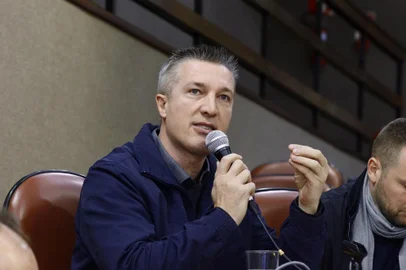 Vereador Maurício Scalco em plenário.<!-- NICAID(15099823) -->