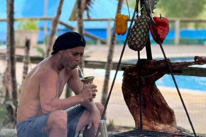X:@Ronaldinho / Reprodução X:@Ronaldinho / Reprodução